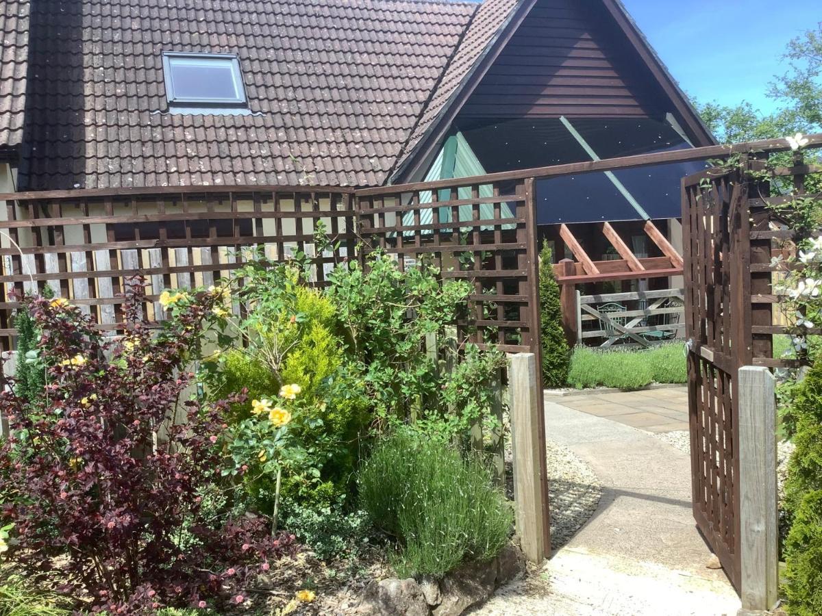 The Forge Villa Winscombe Exteriör bild